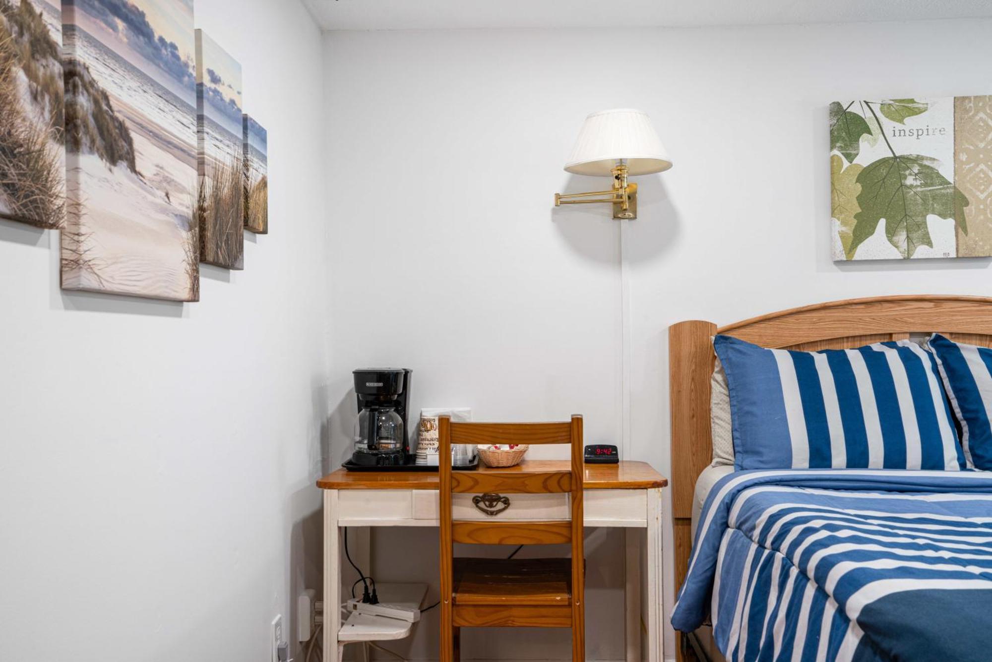 South Arm Retreats Motel East Jordan Buitenkant foto