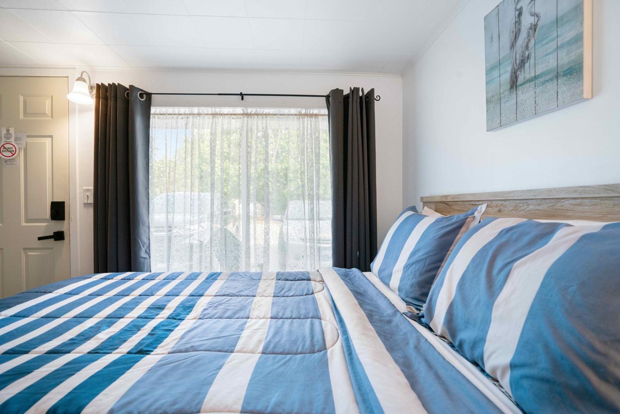 South Arm Retreats Motel East Jordan Buitenkant foto