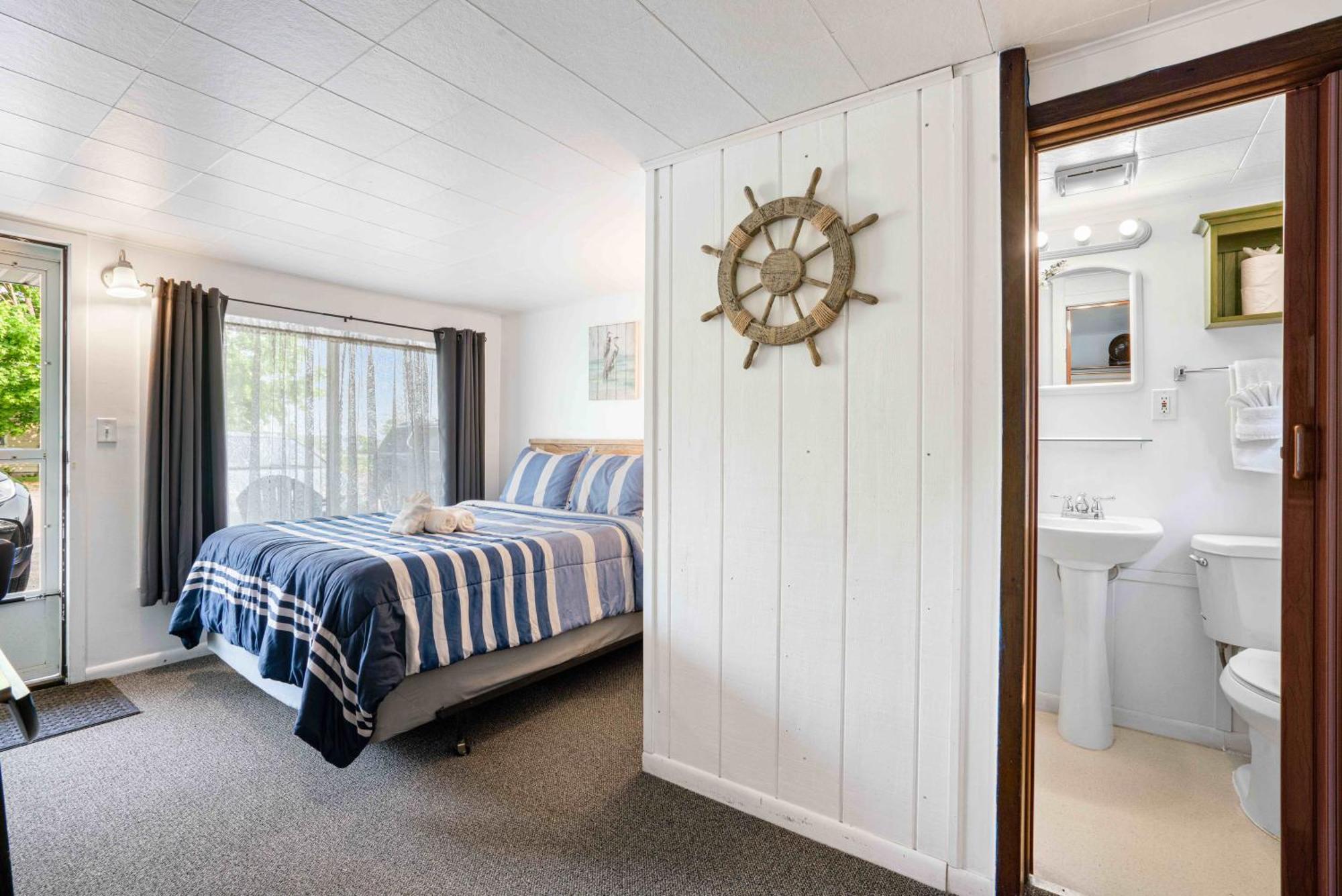 South Arm Retreats Motel East Jordan Buitenkant foto