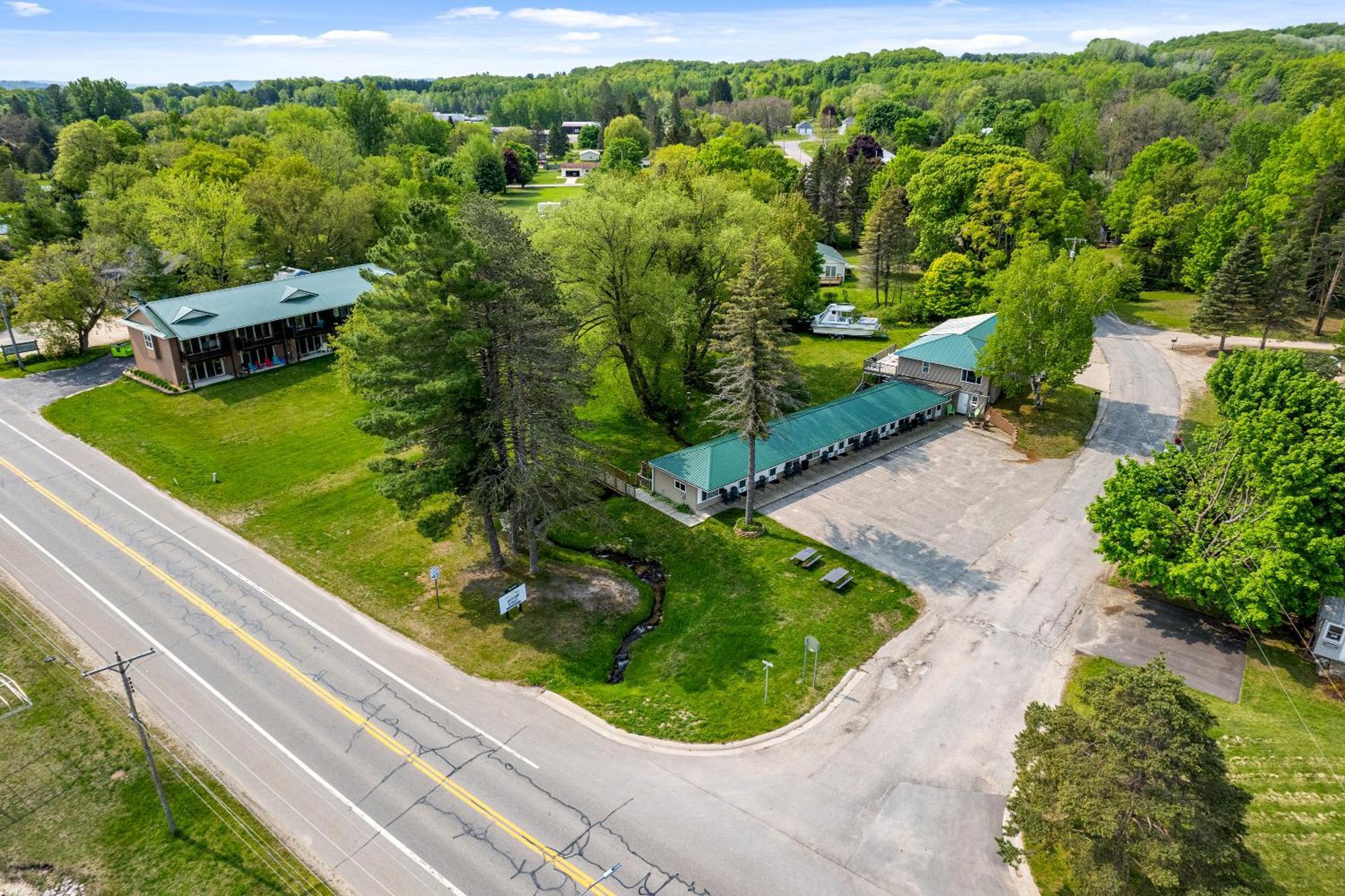 South Arm Retreats Motel East Jordan Buitenkant foto