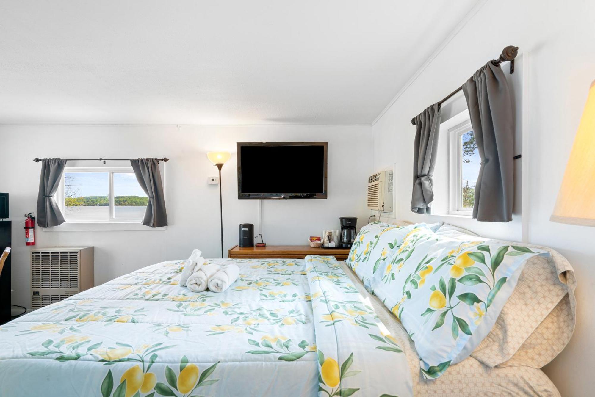 South Arm Retreats Motel East Jordan Buitenkant foto