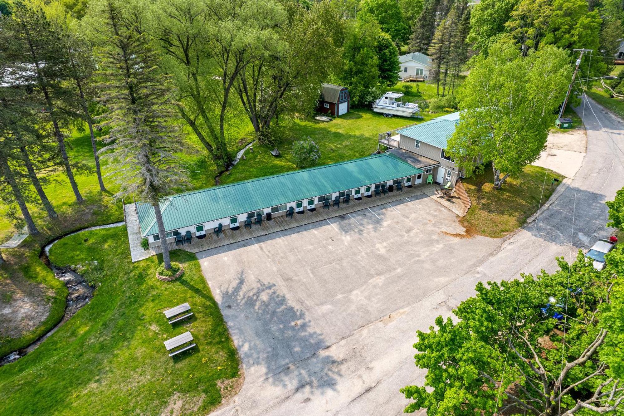 South Arm Retreats Motel East Jordan Buitenkant foto