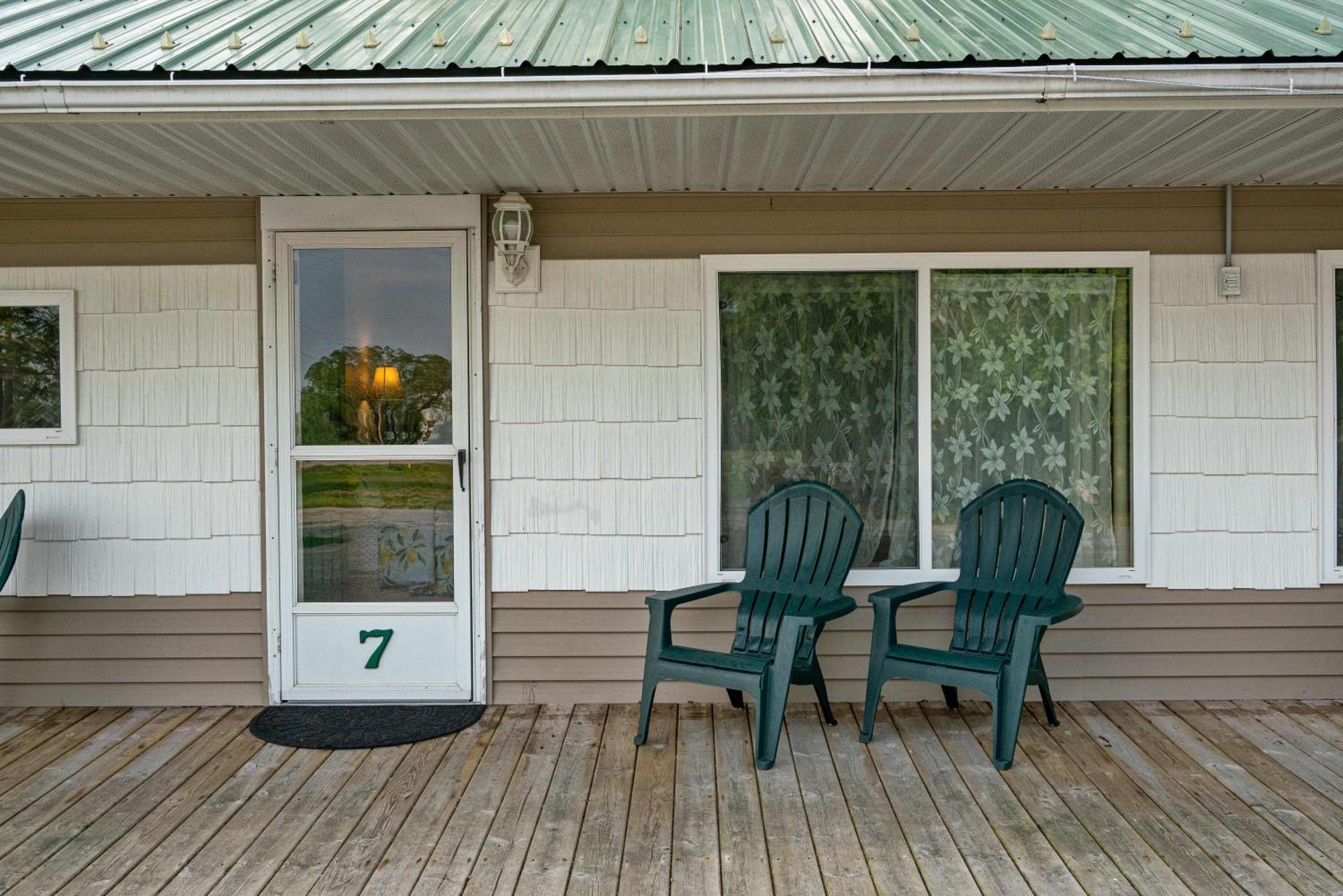 South Arm Retreats Motel East Jordan Buitenkant foto