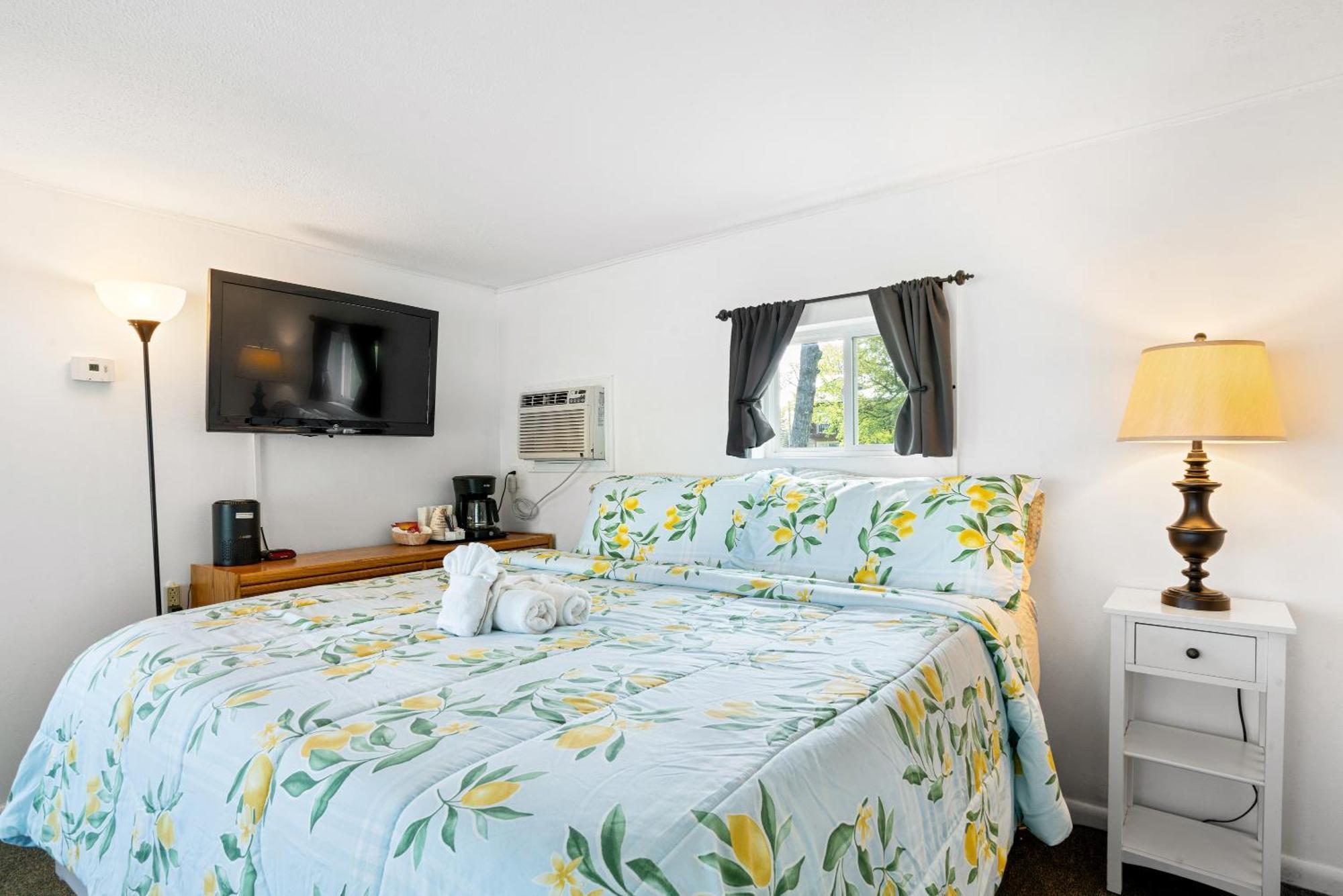 South Arm Retreats Motel East Jordan Buitenkant foto
